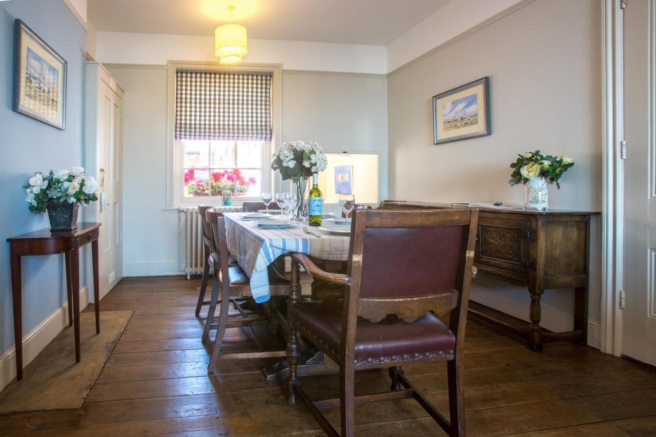 14 Market Cross Place - Beachfront Location With Lovely Sea Views - Aldeburgh Coastal Cottages Екстериор снимка